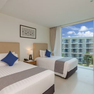 1-DT1N-Deluxe Twin No Balcony splash