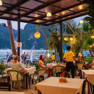 3.Chaokoh-restaurant-Phiphiprogram