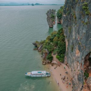 Jamesbond-Khai_Island_6